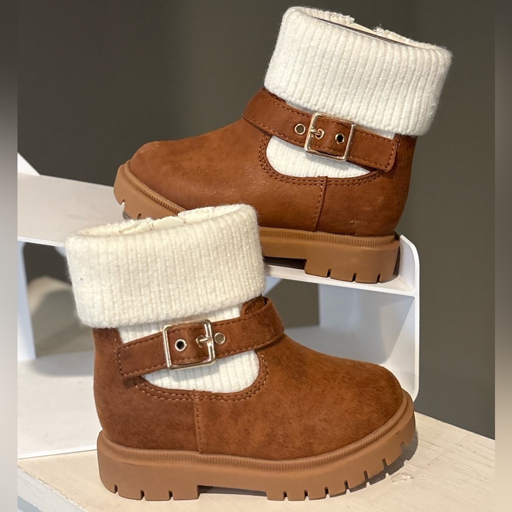 NEW Cat & Jack Trista Cognac Toddler Lug Sole Boots Size 6